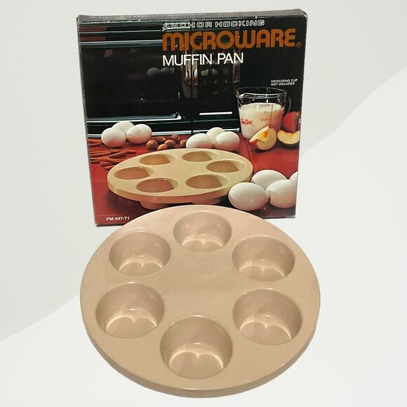 Vintage Anchor Hocking MicroWare Muffin Pan CupCakes Microwave PM447-T1 Open Box - Picture 1 of 9